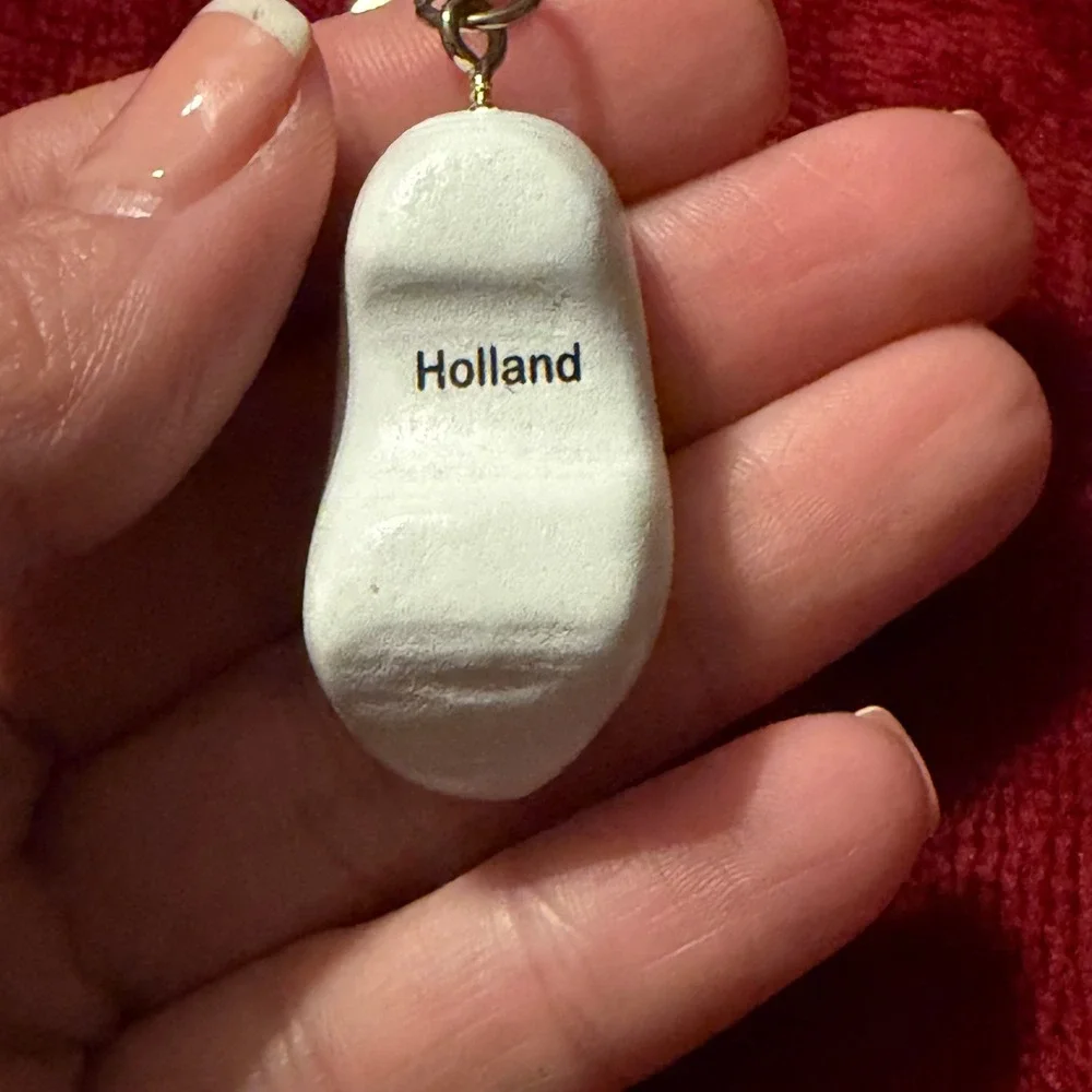 PANCAKES Amsterdam Holland Souvenir Keychain White‎ Dutch Wooden Shoe Clog Blue